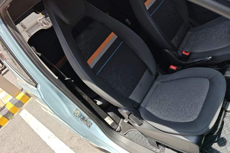Used Wuling Hongguang MINIEV 2020 Freedom Version Lithium Iron Phosphate Right Front Seat