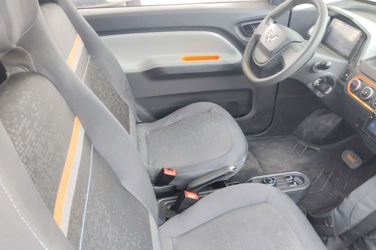 Used Wuling Hongguang MINIEV 2020 Enjoyment Model Lithium Iron Phosphate Right Front Seat