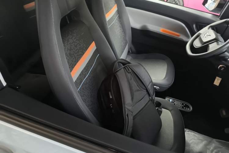 Used Wuling Hongguang MINIEV 2020 Freedom Version Lithium Iron Phosphate Right Front Seat