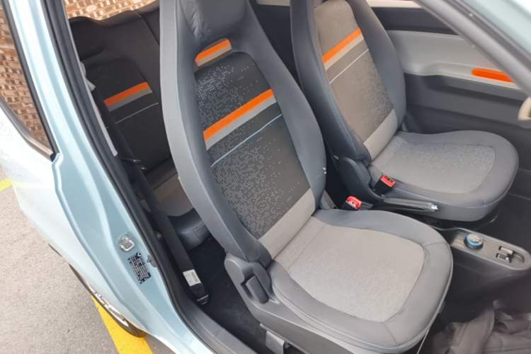 Used Wuling Hongguang MINIEV 2020 Freedom Version Lithium Iron Phosphate Right Front Seat