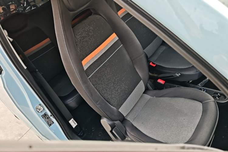 Used Wuling Hongguang MINIEV 2020 Freedom Version Lithium Iron Phosphate Right Front Seat