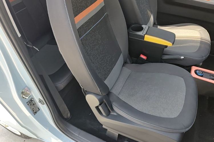 Used Wuling Hongguang MINIEV 2020 Zizai Version Lithium-NMC Right Front Seat