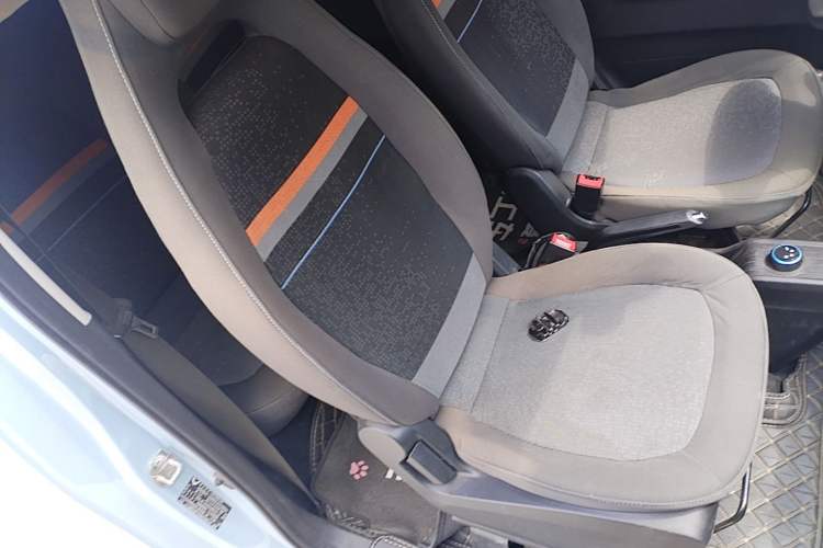 Used Wuling Hongguang MINIEV 2020 Zizai Version Lithium-NMC Right Front Seat