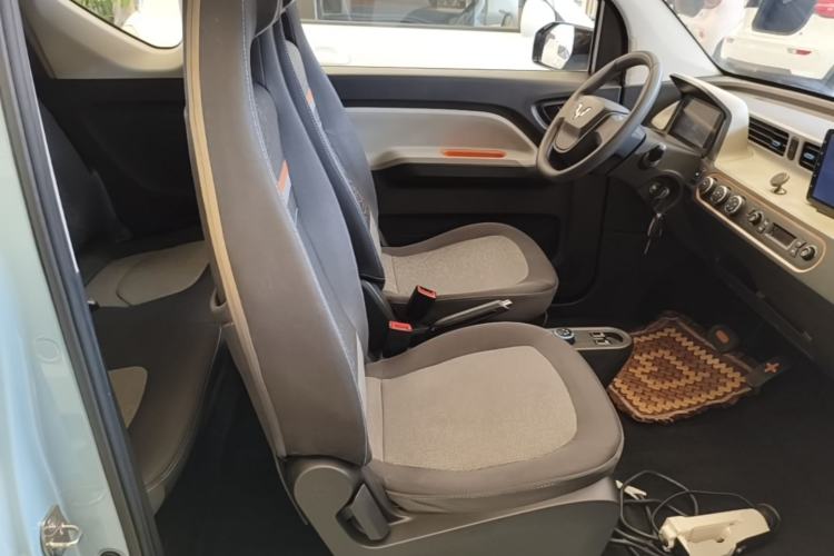 Used Wuling Hongguang MINIEV 2020 Zizai Version Lithium-NMC Right Front Seat