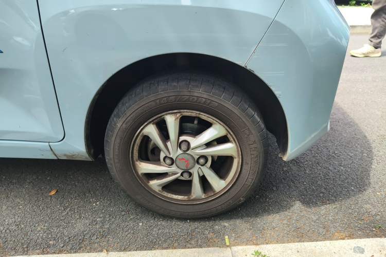 Used Wuling Hongguang MINIEV 2020 Zizai Version Lithium-NMC Right Front Wheel Hub