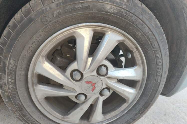 Used Wuling Hongguang MINIEV 2020 Enjoyment Model Lithium Iron Phosphate Right Front Wheel Hub