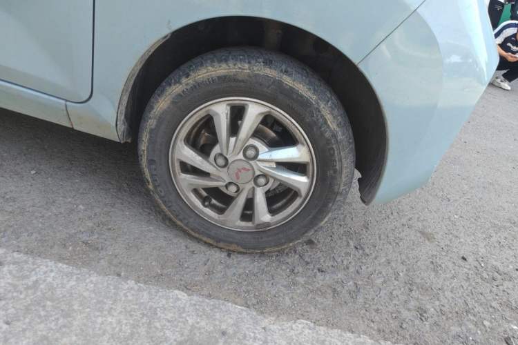 Used Wuling Hongguang MINIEV 2020 Freedom Version Lithium Iron Phosphate Right Front Wheel Hub
