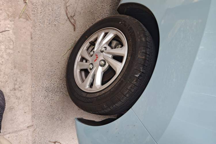 Used Wuling Hongguang MINIEV 2020 Enjoyment Model Lithium Iron Phosphate Right Front Wheel Hub