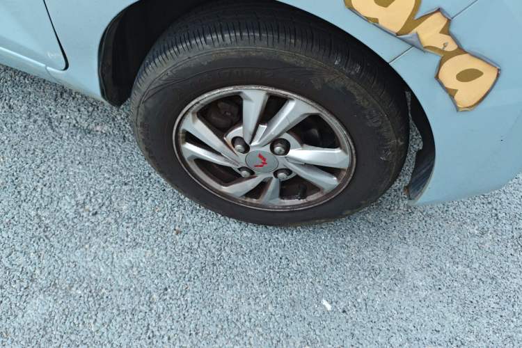 Used Wuling Hongguang MINIEV 2020 Zizai Version Lithium-NMC Right Front Wheel Hub