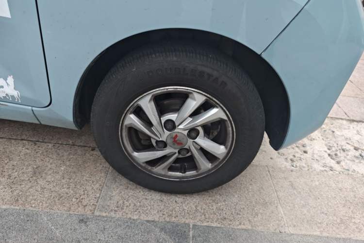 Used Wuling Hongguang MINIEV 2020 Enjoyment Model Lithium Iron Phosphate Right Front Wheel Hub