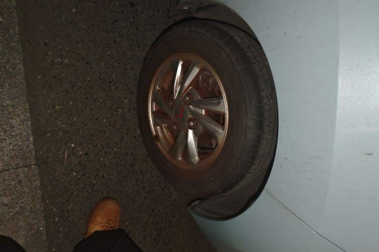 Used Wuling Hongguang MINIEV 2020 Zizai Version Lithium-NMC Right Front Wheel Hub