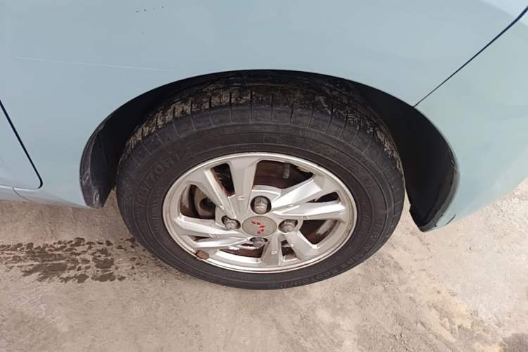 Used Wuling Hongguang MINIEV 2020 Enjoyment Model Lithium Iron Phosphate Right Front Wheel Hub