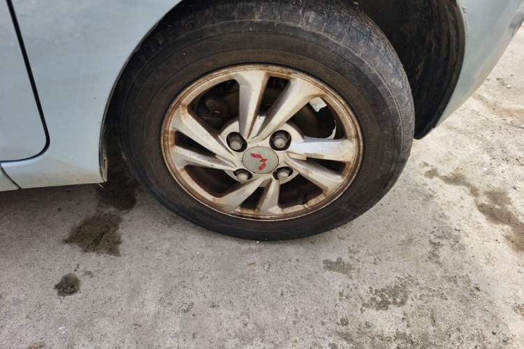 Used Wuling Hongguang MINIEV 2020 Freedom Version Lithium Iron Phosphate Right Front Wheel Hub