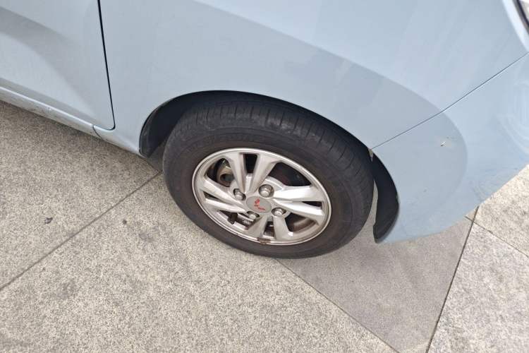Used Wuling Hongguang MINIEV 2020 Enjoyment Model Lithium Iron Phosphate Right Front Wheel Hub