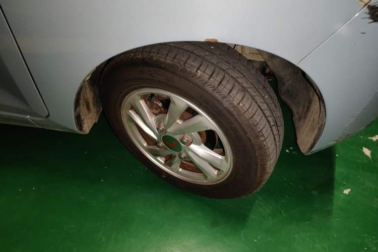 Used Wuling Hongguang MINIEV 2020 Enjoyment Model Lithium Iron Phosphate Right Front Wheel Hub