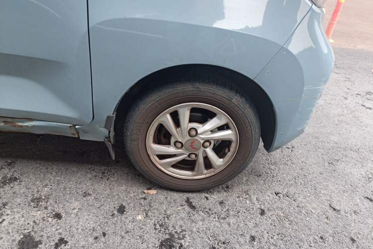 Used Wuling Hongguang MINIEV 2020 Enjoyment Model Lithium Iron Phosphate Right Front Wheel Hub