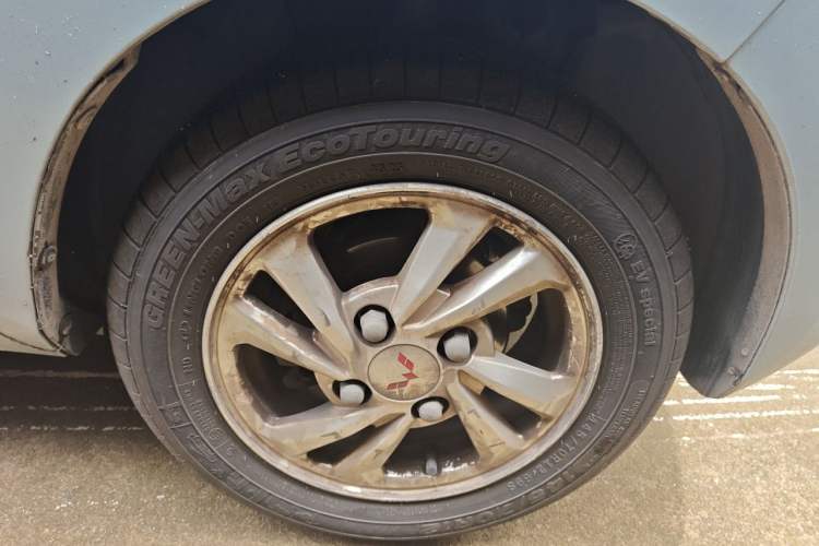 Used Wuling Hongguang MINIEV 2020 Enjoyment Model Lithium Iron Phosphate Right Front Wheel Hub