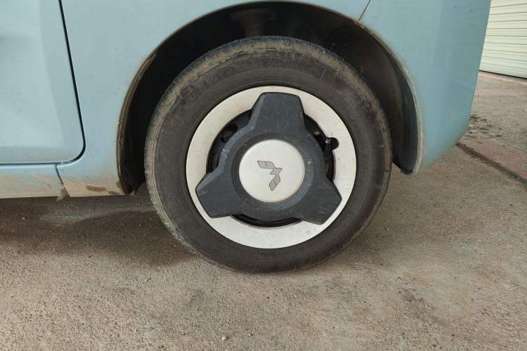 Used Wuling Hongguang MINIEV 2020 Enjoyment Model Lithium Iron Phosphate Right Front Wheel Hub