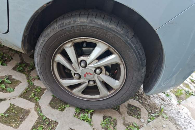 Used Wuling Hongguang MINIEV 2020 Enjoyment Model Lithium Iron Phosphate Right Front Wheel Hub