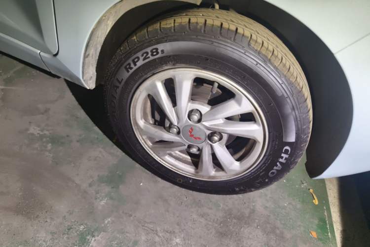 Used Wuling Hongguang MINIEV 2020 Freedom Version Lithium Iron Phosphate Right Front Wheel Hub