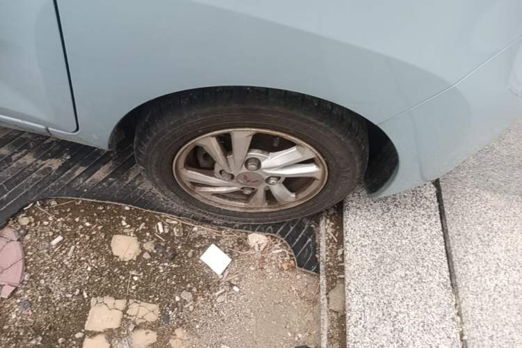 Used Wuling Hongguang MINIEV 2020 Enjoyment Model Lithium Iron Phosphate Right Front Wheel Hub