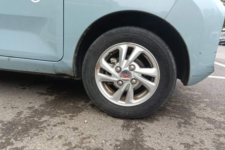 Used Wuling Hongguang MINIEV 2020 Enjoyment Model Lithium Iron Phosphate Right Front Wheel Hub