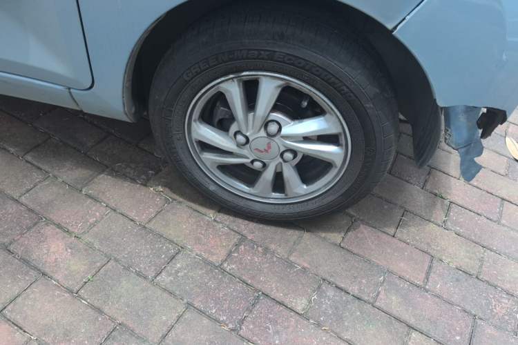 Used Wuling Hongguang MINIEV 2020 Enjoyment Model Lithium Iron Phosphate Right Front Wheel Hub
