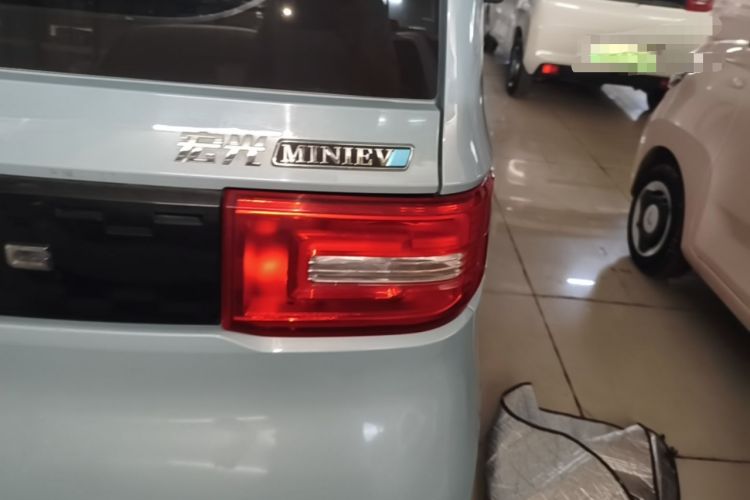 Used Wuling Hongguang MINIEV 2020 Zizai Version Lithium-NMC Right Rear Taillight