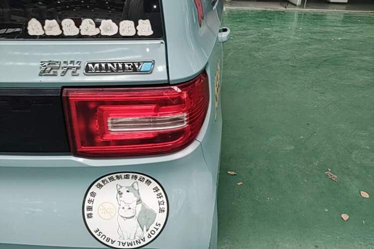 Used Wuling Hongguang MINIEV 2020 Freedom Version Lithium Iron Phosphate Right Rear Taillight