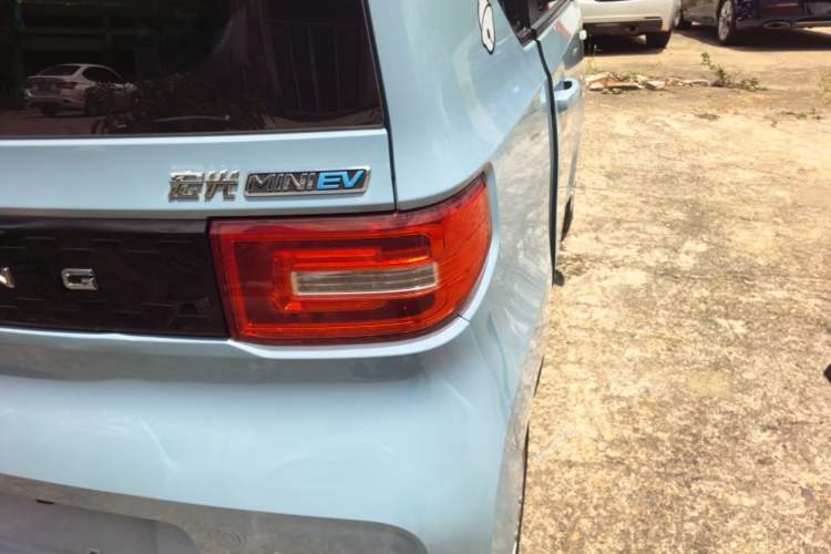 Used Wuling Hongguang MINIEV 2020 Enjoy Edition Lithium-Ion Battery Right Rear Taillight