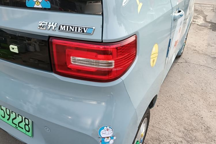 Used Wuling Hongguang MINIEV 2020 Freedom Version Lithium Iron Phosphate Right Rear Taillight