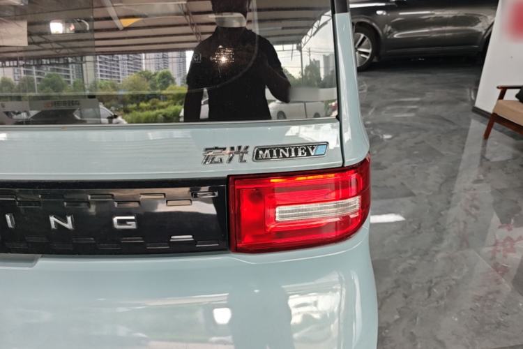 Used Wuling Hongguang MINIEV 2020 Easy Version Lithium-Ion Battery Right Rear Taillight