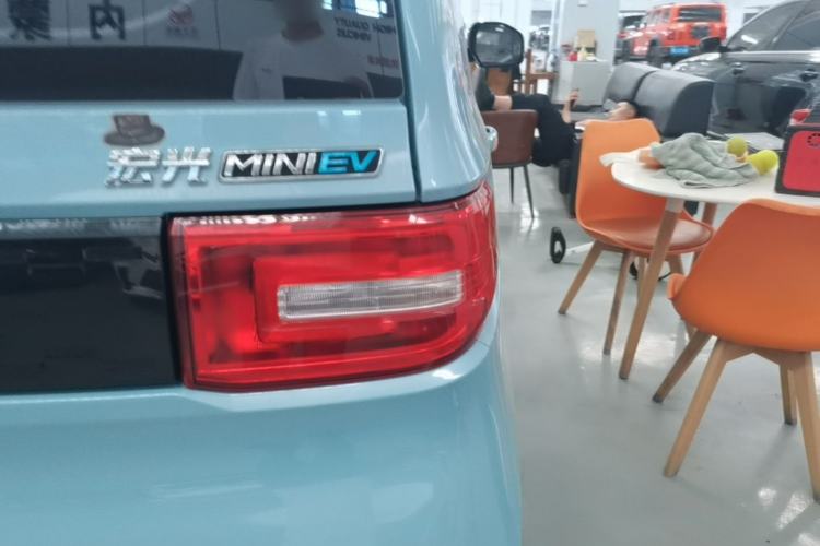 Used Wuling Hongguang MINIEV 2020 Easy Version Lithium-Ion Battery Right Rear Taillight