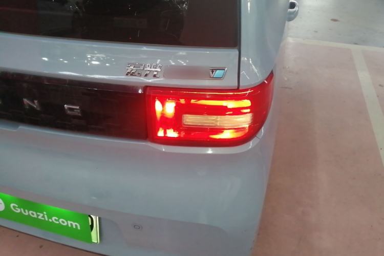 Used Wuling Hongguang MINIEV 2020 Freedom Version Lithium Iron Phosphate Right Rear Taillight