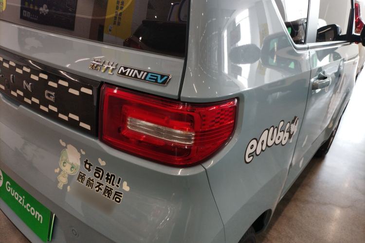 Used Wuling Hongguang MINIEV 2020 Zizai Version Lithium-NMC Right Rear Taillight
