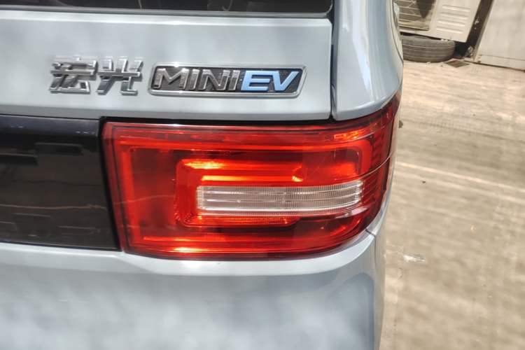 Used Wuling Hongguang MINIEV 2020 Enjoy Edition Lithium-Ion Battery Right Rear Taillight