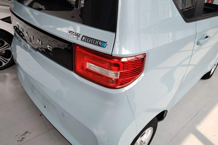 Used Wuling Hongguang MINIEV 2020 Freedom Version Lithium Iron Phosphate Right Rear Taillight