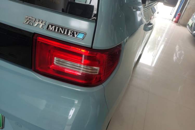 Used Wuling Hongguang MINIEV 2020 Freedom Version Lithium Iron Phosphate Right Rear Taillight