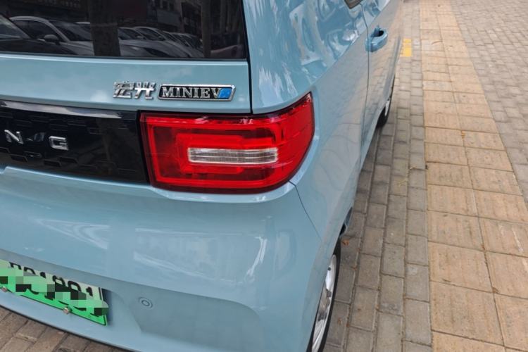 Used Wuling Hongguang MINIEV 2020 Freedom Version Lithium Iron Phosphate Right Rear Taillight