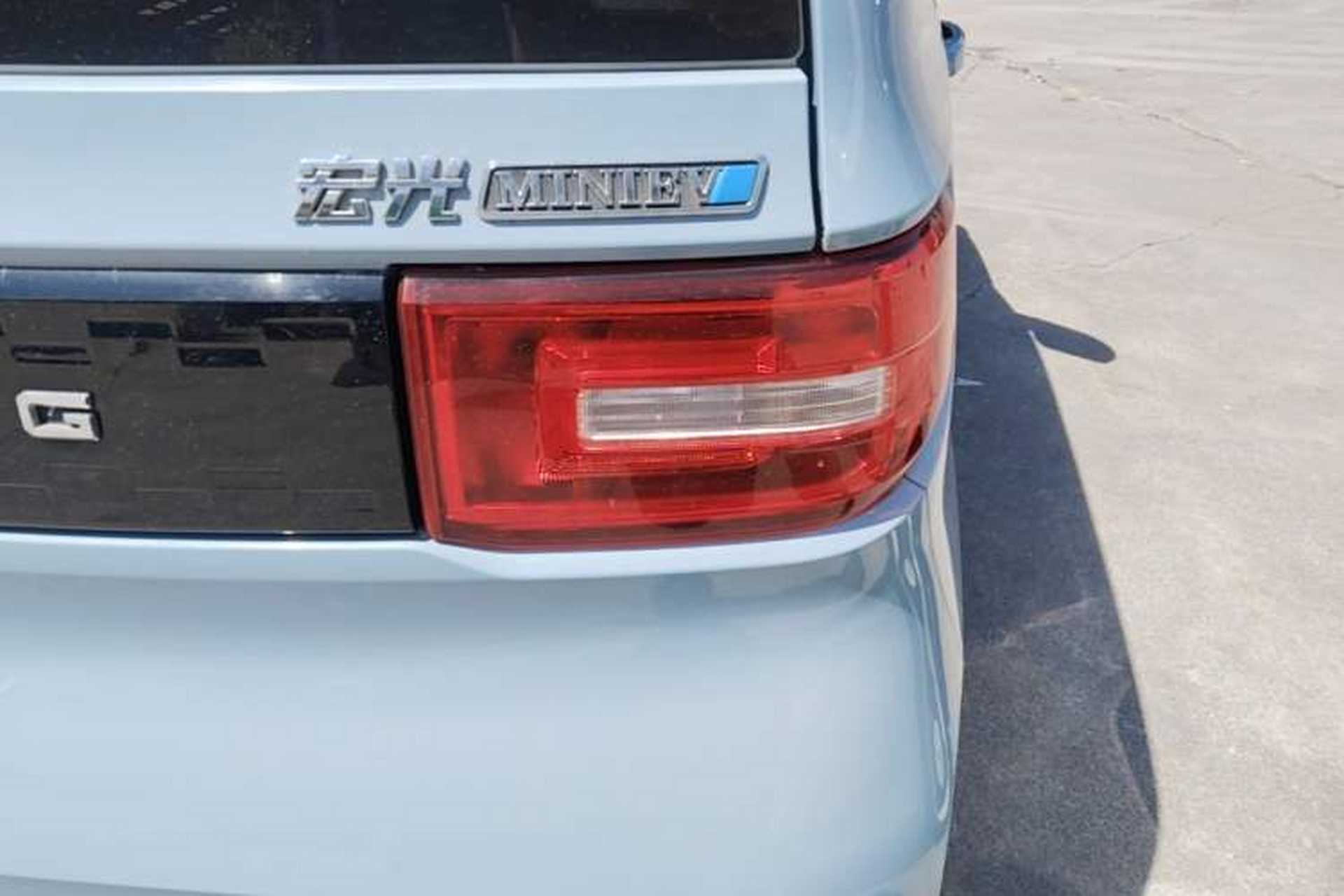 Used Wuling Hongguang MINIEV 2020 Freedom Version Lithium Iron Phosphate Right Rear Taillight
