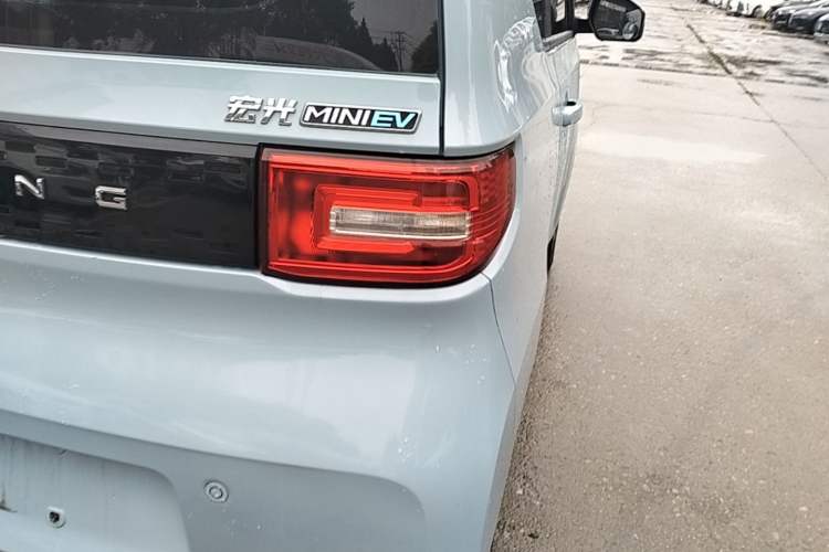 Used Wuling Hongguang MINIEV 2020 Enjoy Edition Lithium-Ion Battery Right Rear Taillight
