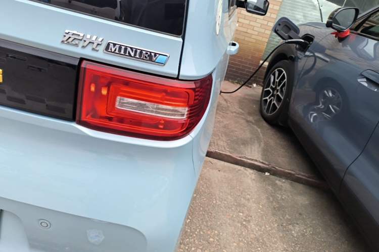 Used Wuling Hongguang MINIEV 2020 Enjoyment Model Lithium Iron Phosphate Right Rear Taillight
