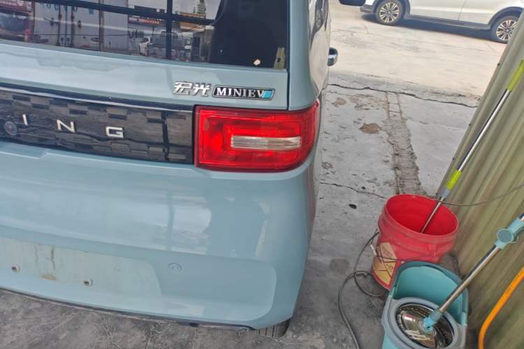 Used Wuling Hongguang MINIEV 2020 Easy Version Lithium-Ion Battery Right Rear Taillight