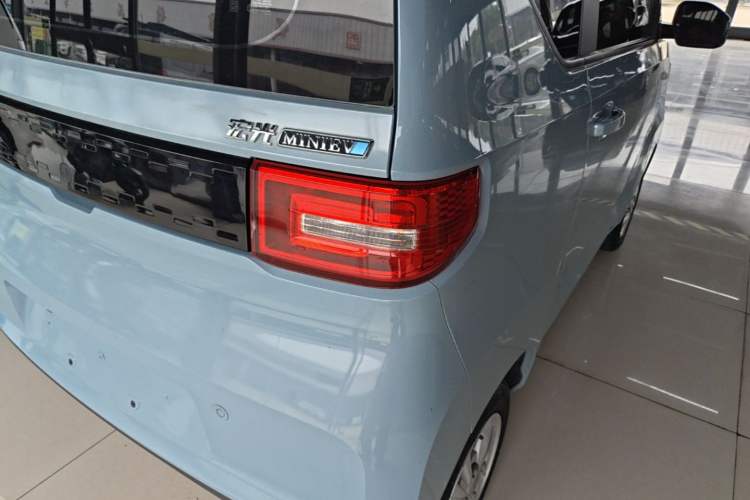 Used Wuling Hongguang MINIEV 2020 Enjoyment Model Lithium Iron Phosphate Right Rear Taillight