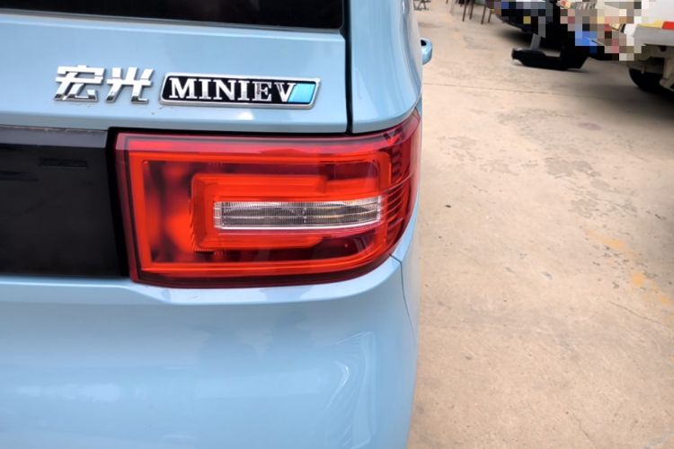 Used Wuling Hongguang MINIEV 2020 Freedom Version Lithium Iron Phosphate Right Rear Taillight