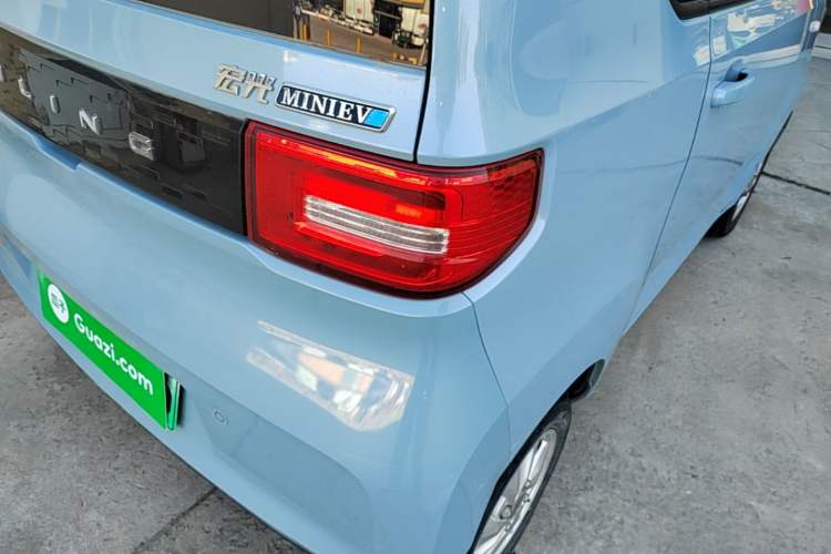 Used Wuling Hongguang MINIEV 2020 Zizai Version Lithium-NMC Right Rear Taillight