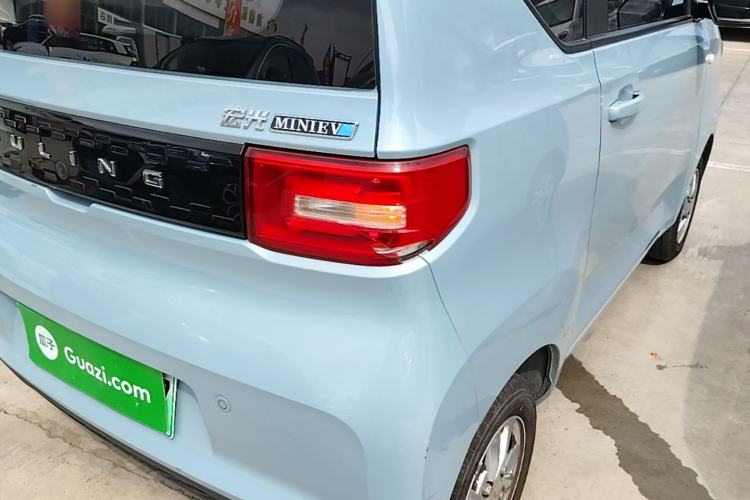 Used Wuling Hongguang MINIEV 2020 Freedom Version Lithium Iron Phosphate Right Rear Taillight
