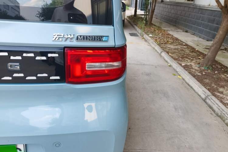 Used Wuling Hongguang MINIEV 2020 Freedom Version Lithium Iron Phosphate Right Rear Taillight