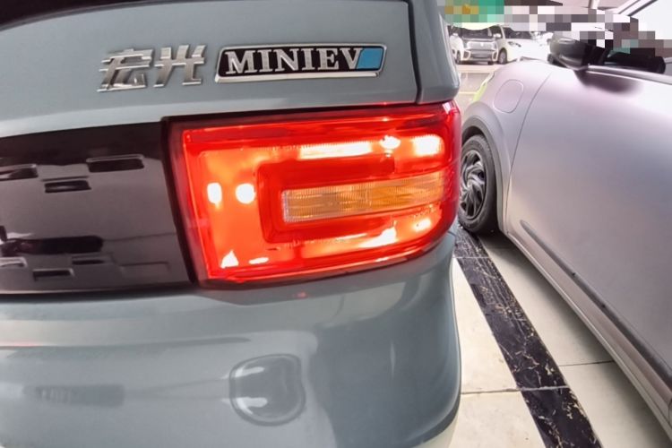 Used Wuling Hongguang MINIEV 2020 Freedom Version Lithium Iron Phosphate Right Rear Taillight