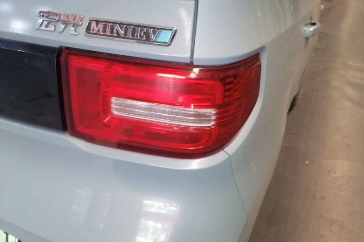 Used Wuling Hongguang MINIEV 2020 Enjoyment Model Lithium Iron Phosphate Right Rear Taillight